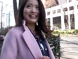 Japanese AV Idol - 20 Years Old - Irresistible Personality!