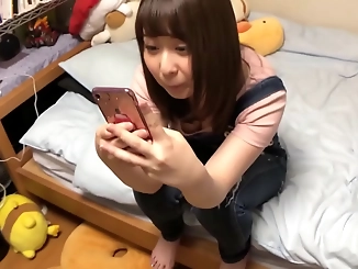 Japanese mom finds cord up slobber-packed and tells the aunt