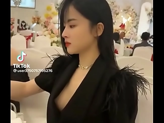 Seduction of the Luscious Nipslip - A TikTok Enchantress Reveals All