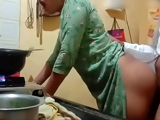 Check Out the Scorching Auntie in a Kinky Fuckfest with Her Young Neighbor!