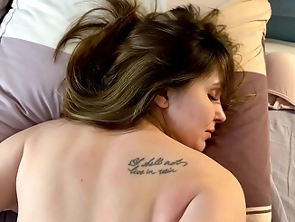 Satisfy Your Stepmom with a Luscious Massage that Leads to Mind-Blowing Sex!
