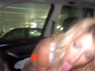 Wowzers! Hot Tatted Hooters Waitress Gives Epic Blowjob for Big Tip - Car Sex Alert!