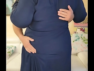 Experience Lustful Passion with a Mature BBW Granny and Her Lover's Intimate Kissing Session