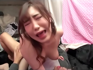 Freshman Sensation: Luscious College Girl Blows Male Virgin's Cock!