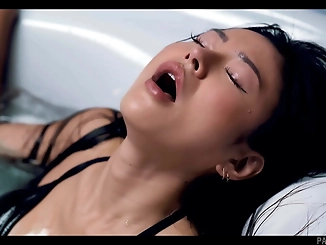 Invaded by Mind-Controlling Aliens: Hot Girls' Steamy Encounters