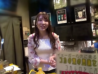 Revealed: The Secret to Satisfying Every Client in Red Light District! Meet the Elegant Owner of Erotic Bar in Akasaka!