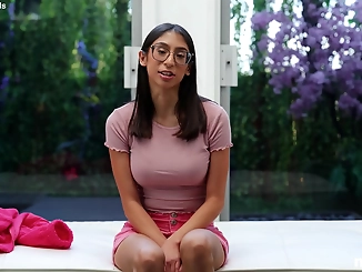 Revealing the Luscious ORGASM MACHINE Within Nerdy Gamer Girl!