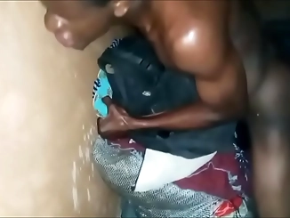 Irresistible Public Cumming: Catch the Wave of Pleasure with Our Luscious Enchantress!